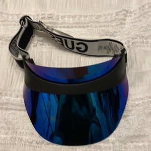Guess Visor